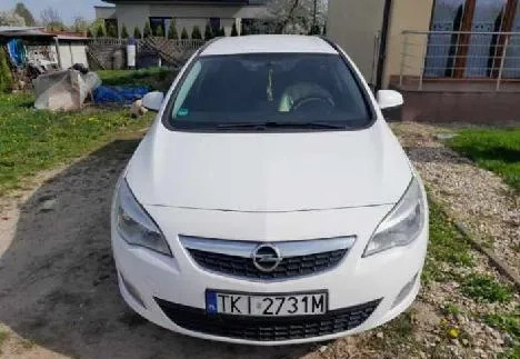 Opel Astra cena 19500 przebieg: 273000, rok produkcji 2012 z Jędrzejów małe 16